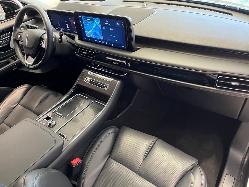 Used 2026 Lincoln Aviator Reserve AWD/4WD image 34