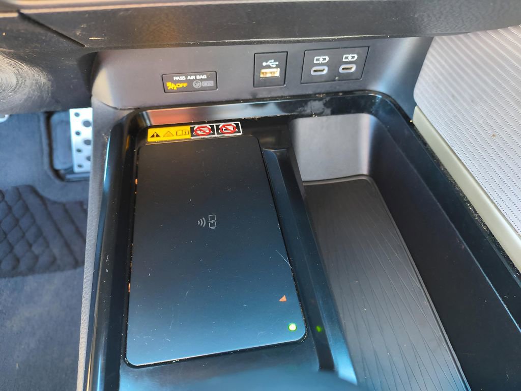 Used 2025 Toyota Camry SE image 22