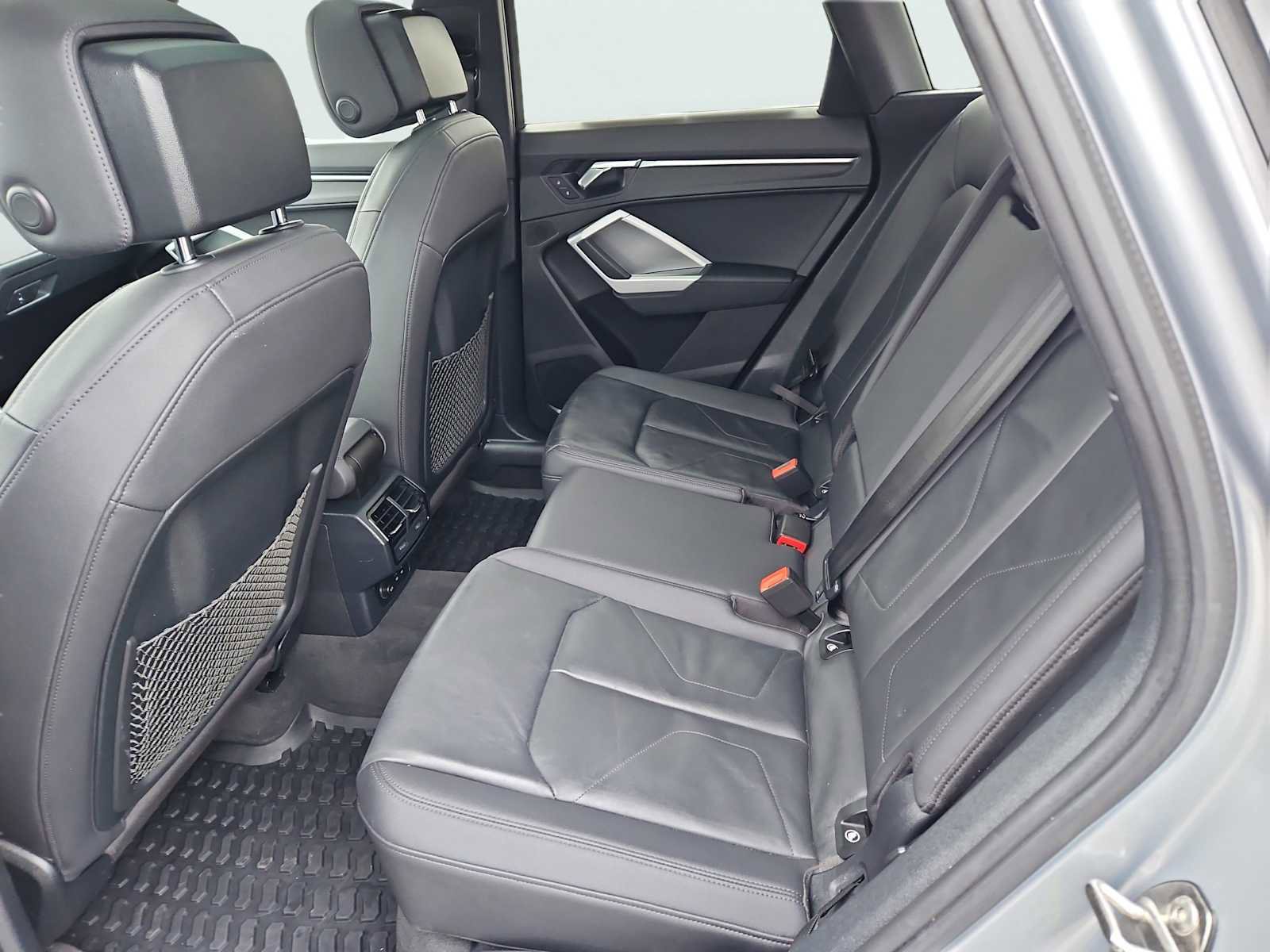 Used 2020 Audi Q3 2.0T Premium w/ Convenience Package image 32