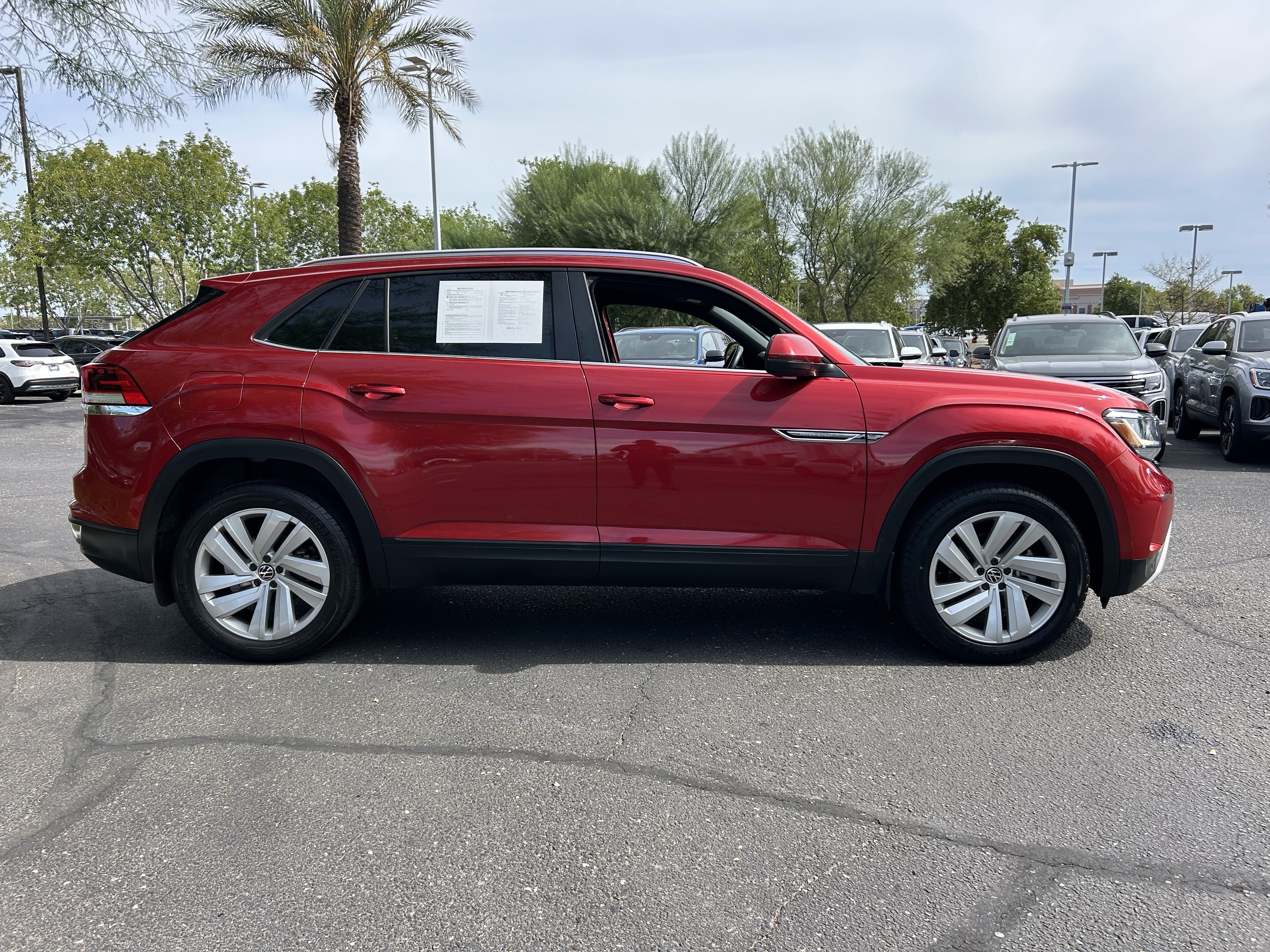 Used 2023 Volkswagen Atlas Cross Sport SE w/ Panoramic Sunroof Package FWD image 5