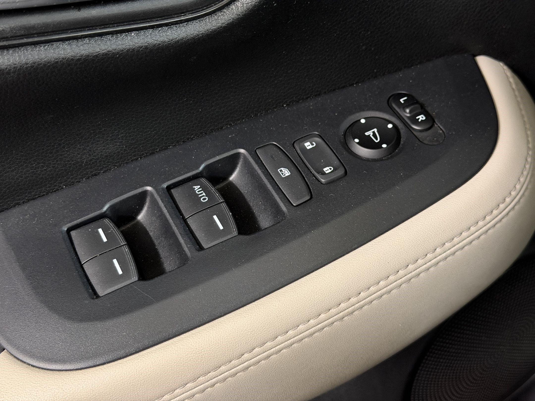 Certified 2024 Honda HR-V LX image 24