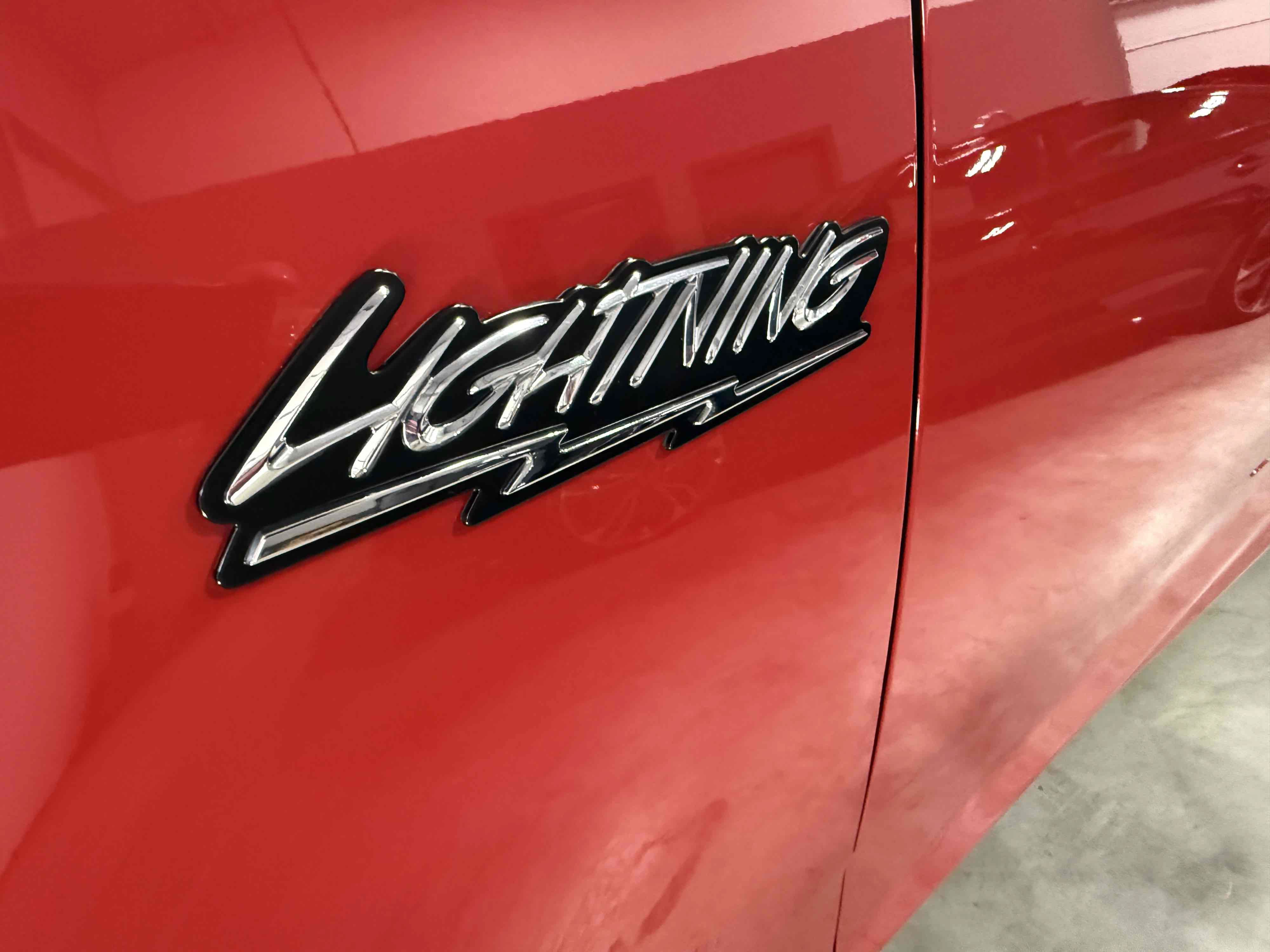 Used 2001 Ford F150 Lightning RWD image 86