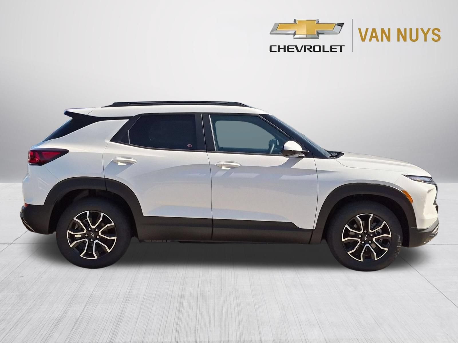 New 2026 Chevrolet TrailBlazer ACTIV w/ Convenience Package FWD image 3