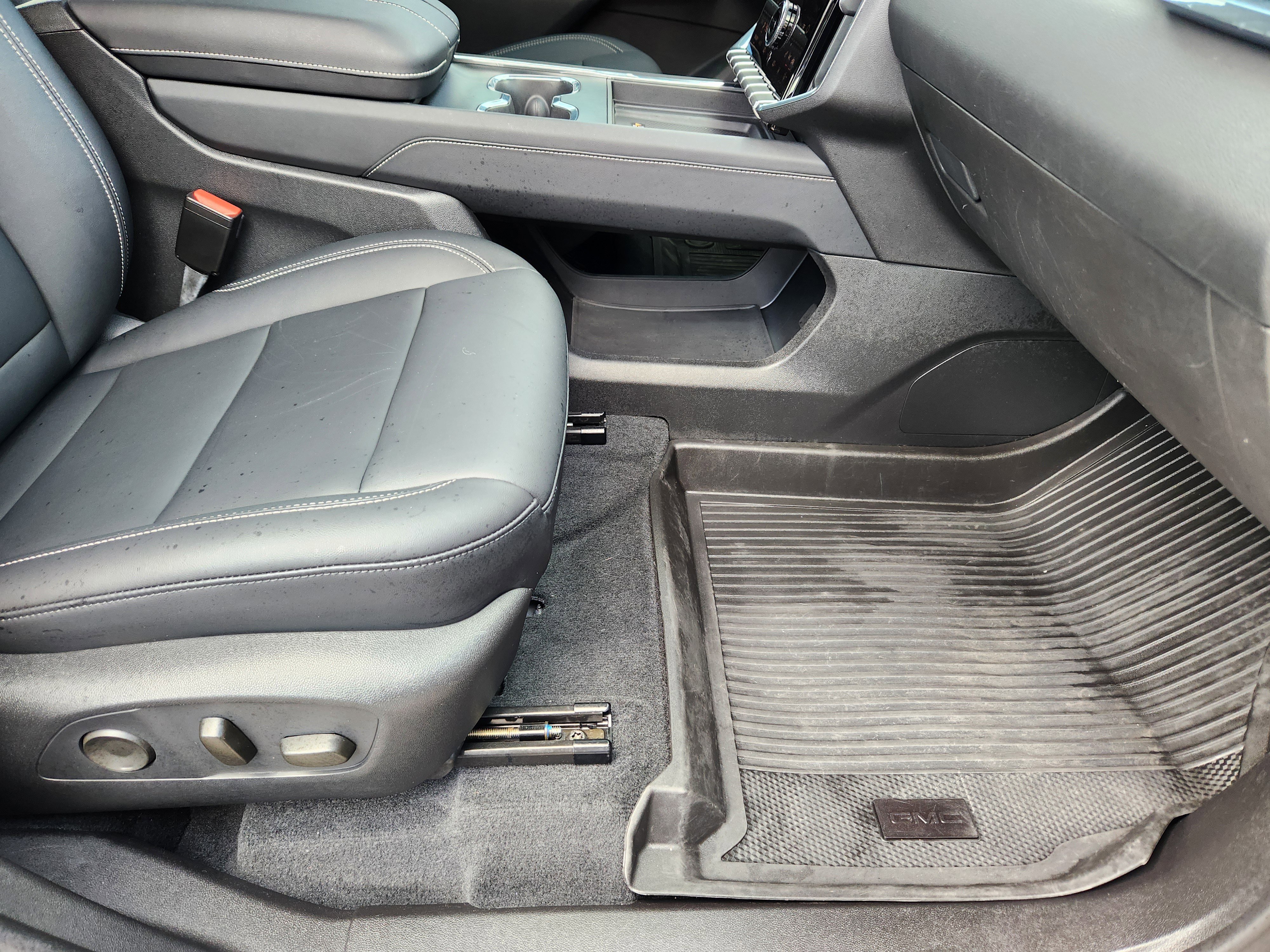 Used 2024 GMC Acadia Elevation w/ Luxury Package image 15