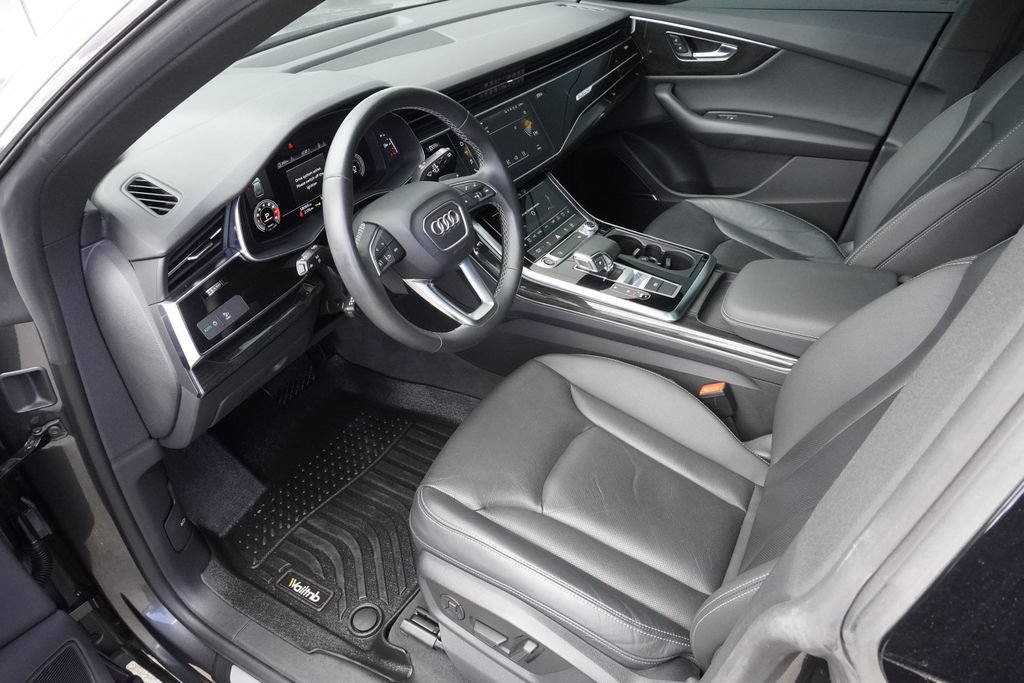 Used 2021 Audi Q8 Premium Plus w/ Premium Plus Package AWD/4WD image 18