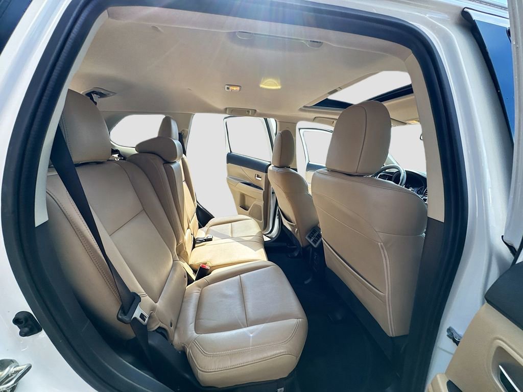 Used 2019 Mitsubishi Outlander GT image 25