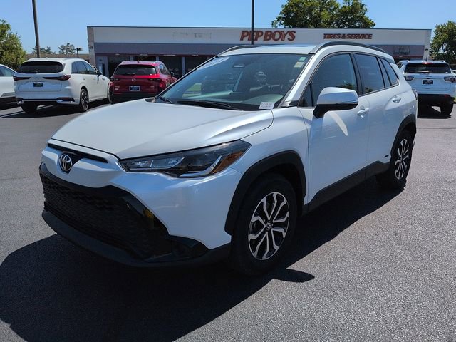 Used 2024 Toyota Corolla Cross AWD Hybrid w/ Moonroof Package image 3