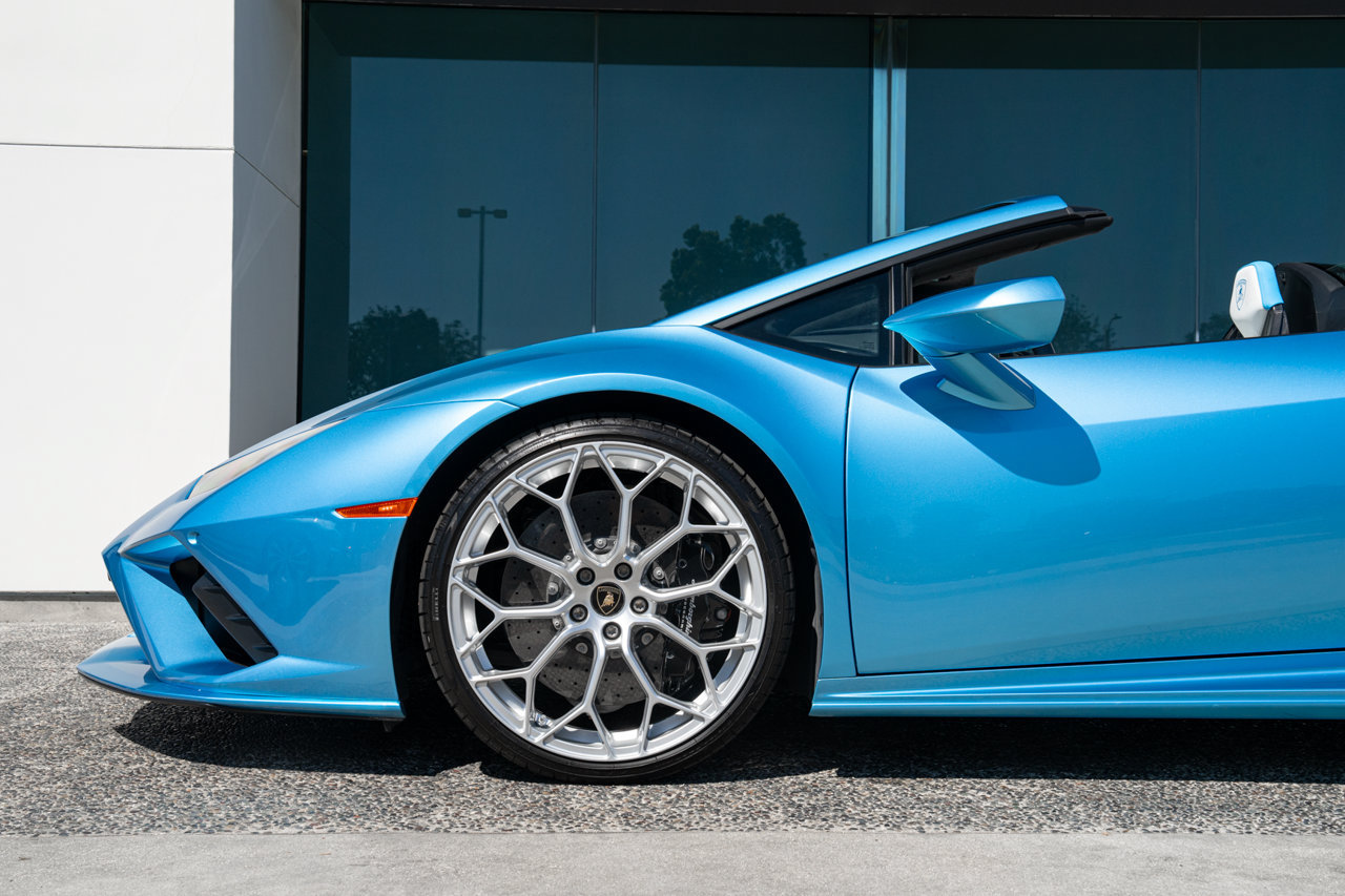Used 2023 Lamborghini Huracan EVO RWD image 33