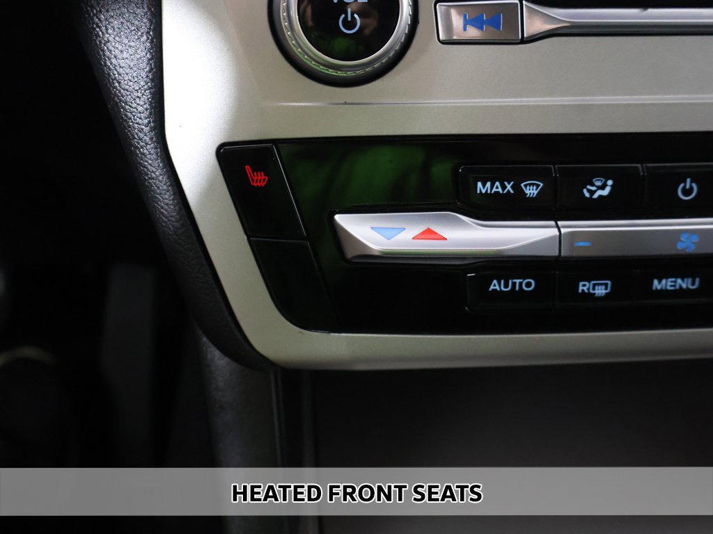 Used 2022 Ford Explorer XLT image 6