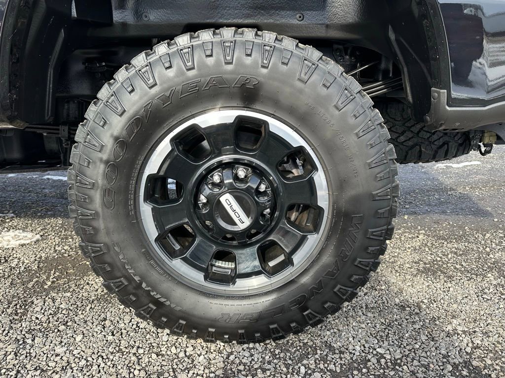 Used 2025 Ford F350 Platinum w/ Tremor Off-Road Package image 16