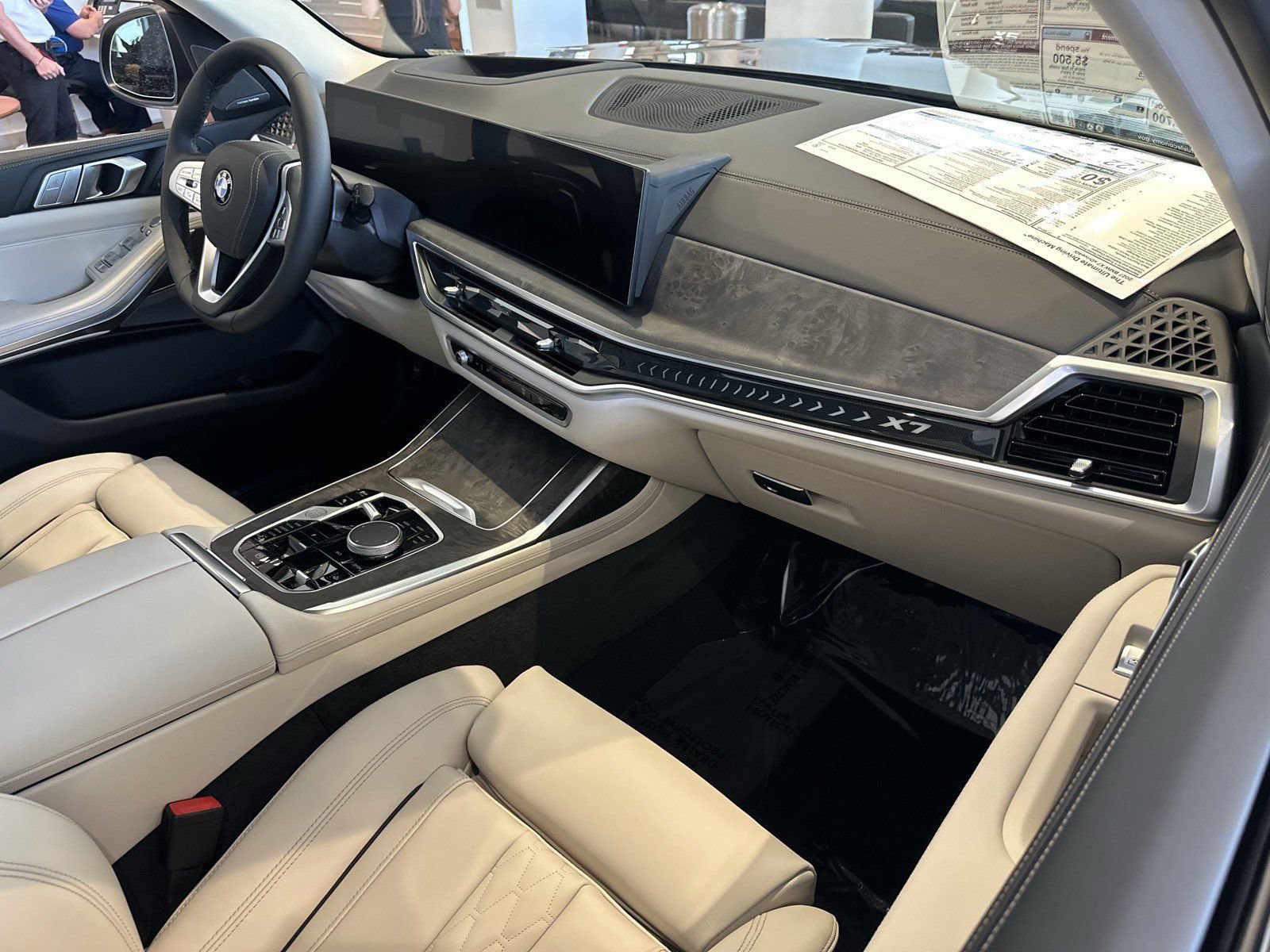 New 2027 BMW X7 xDrive40i w/ Premium Package AWD/4WD image 25