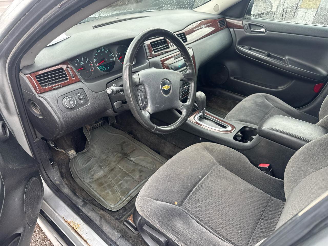 Used 2011 Chevrolet Impala LT image 9