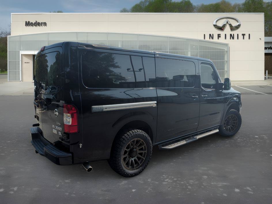 Used 2013 Nissan NV 3500 SL w/ Technology Pkg RWD image 4