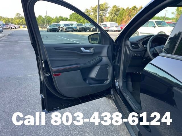 Used 2024 Ford Escape ST-Line w/ Tech Pack #1 FWD image 4