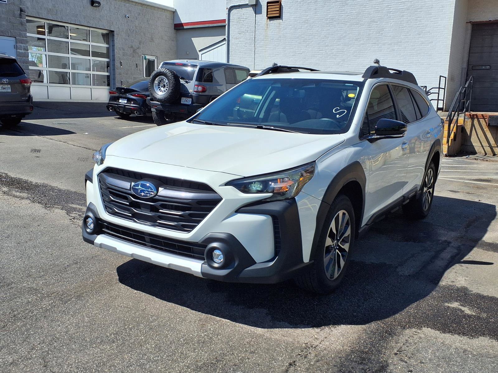 Used 2024 Subaru Outback Limited image 33