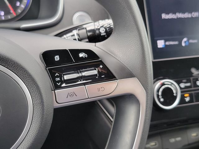 Used 2022 Hyundai Santa Cruz SEL image 16