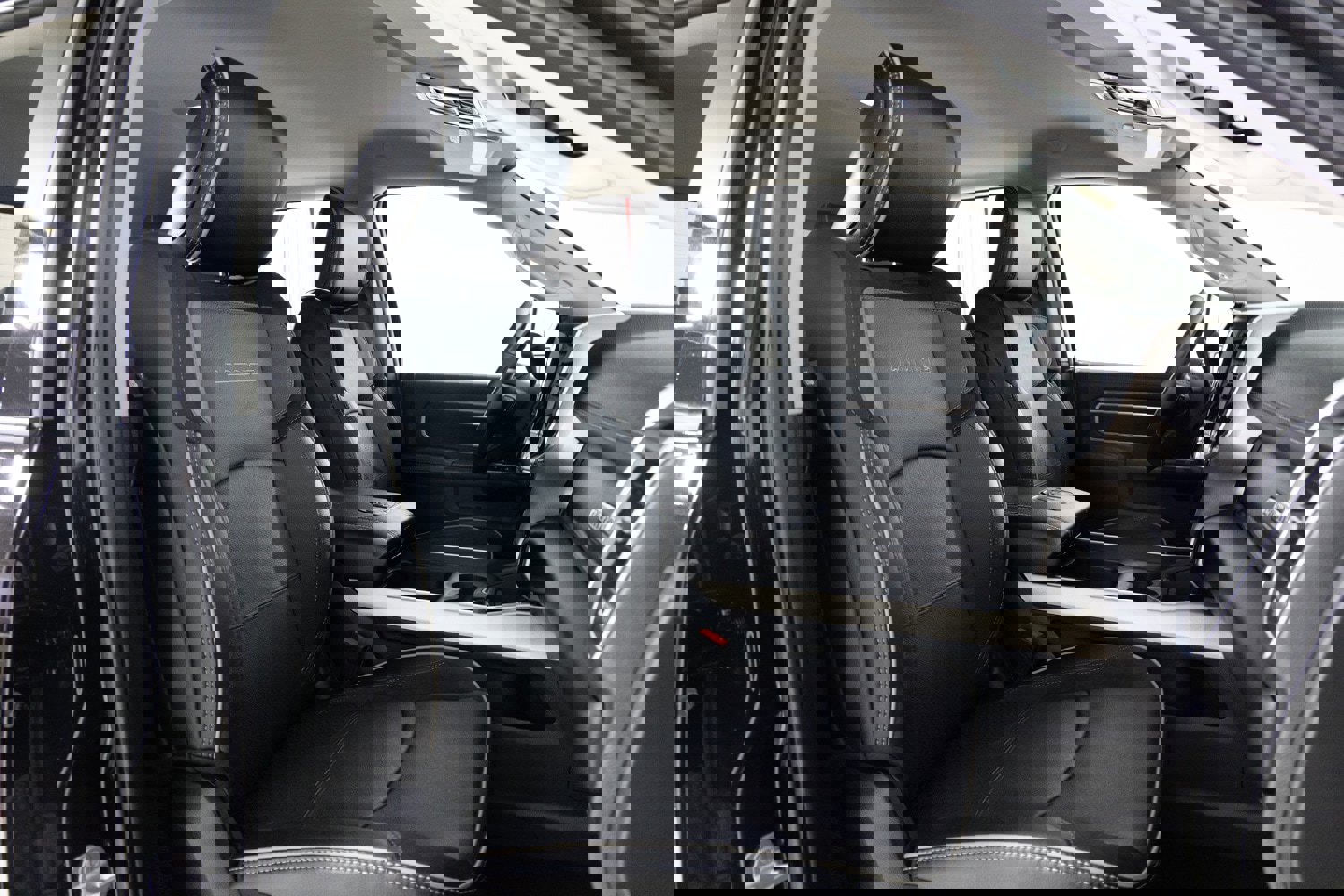 Used 2024 RAM 2500 Laramie image 24