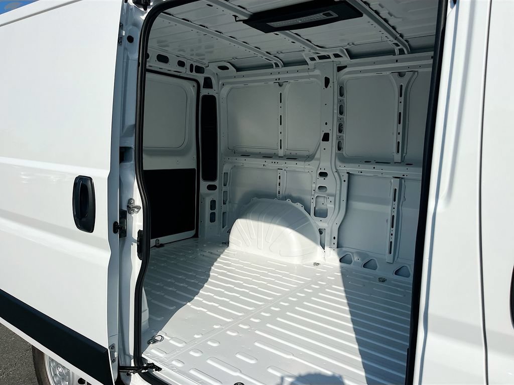 New 2026 RAM ProMaster 1500 w/ Convenience Group FWD image 22