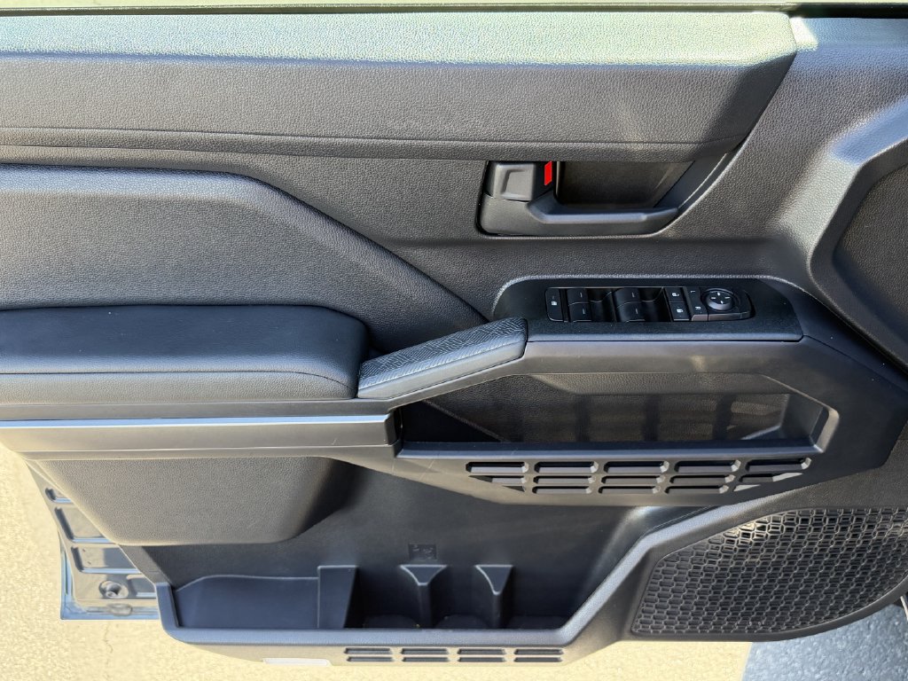 Certified 2025 Toyota 4Runner SR5 AWD/4WD image 16