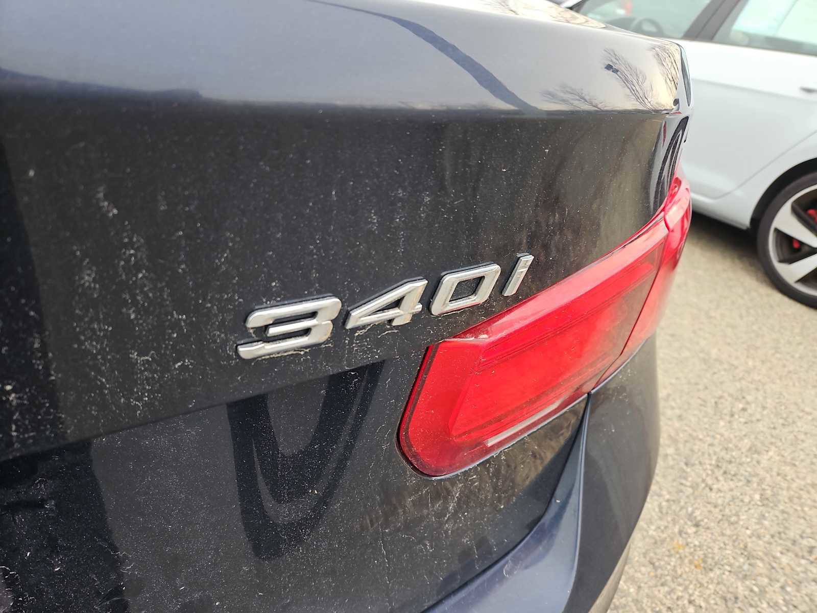 Used 2017 BMW 340i xDrive Sedan image 4