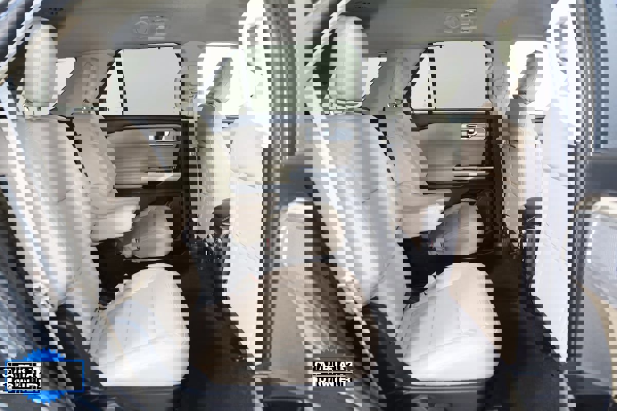 Used 2022 Ford Explorer Limited w/ Hybrid Equipment Group 310A image 14