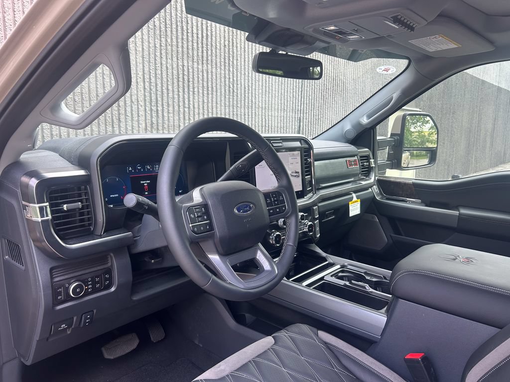 New 2026 Ford F250 Lariat w/ Black Appearance Package AWD/4WD image 11