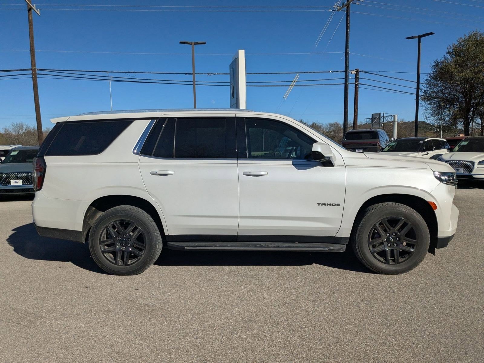 Used 2021 Chevrolet Tahoe LT image 2
