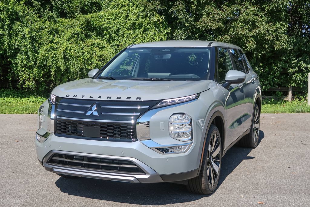 New 2026 Mitsubishi Outlander SE AWD/4WD image 4