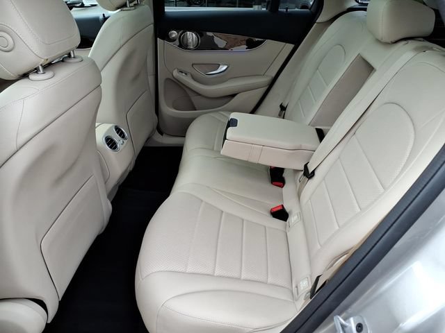 Used 2021 Mercedes-Benz GLC 300 4MATIC image 18