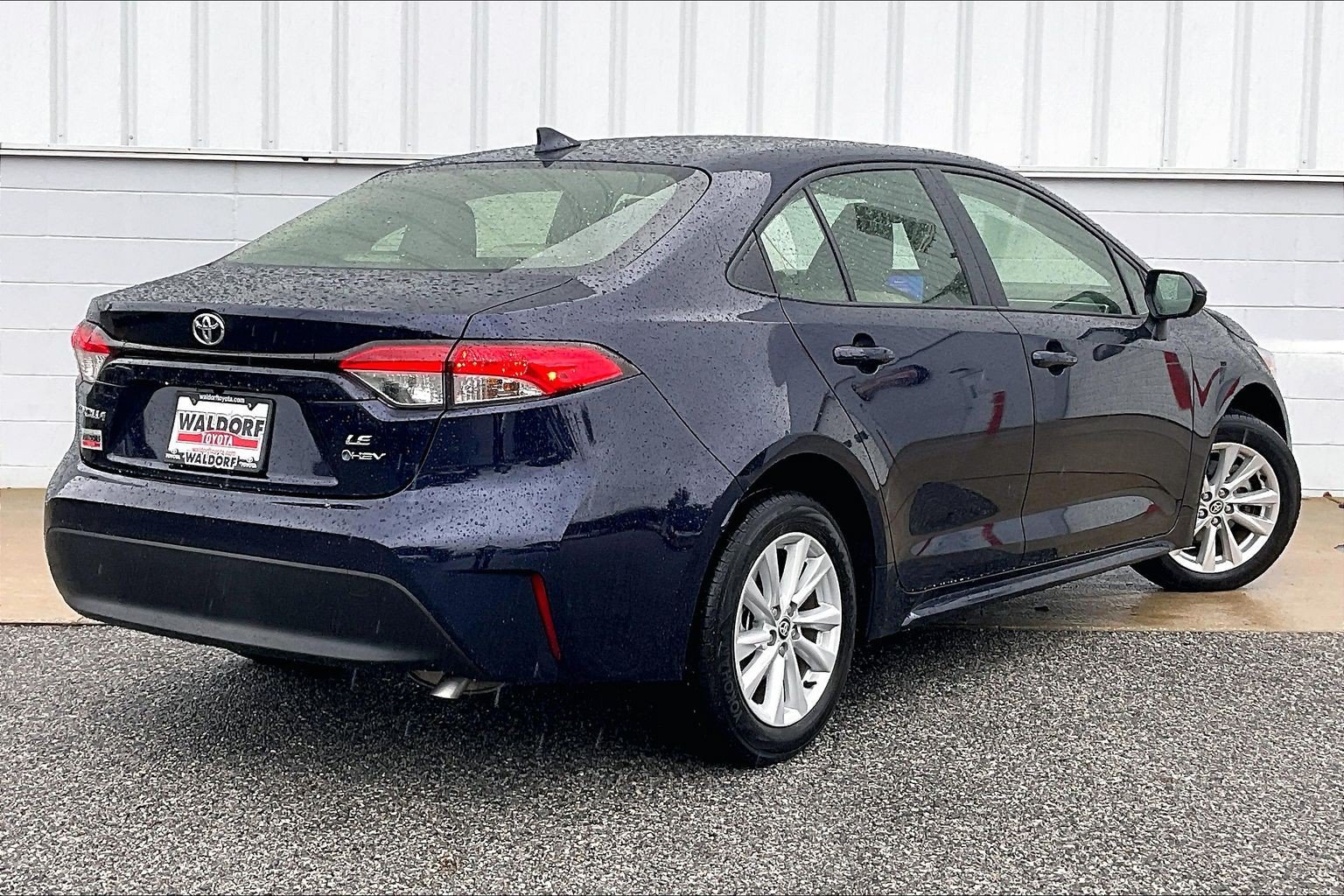 Used 2026 Toyota Corolla LE w/ LE Premium Package FWD image 17