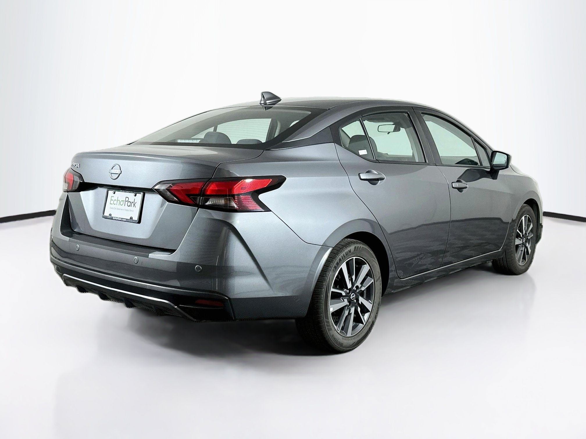 Used 2025 Nissan Versa SV FWD image 9