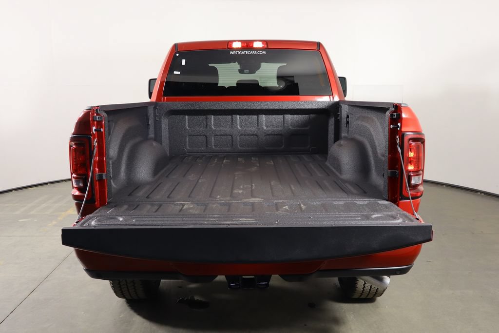 New 2026 RAM 2500 Big Horn AWD/4WD image 15