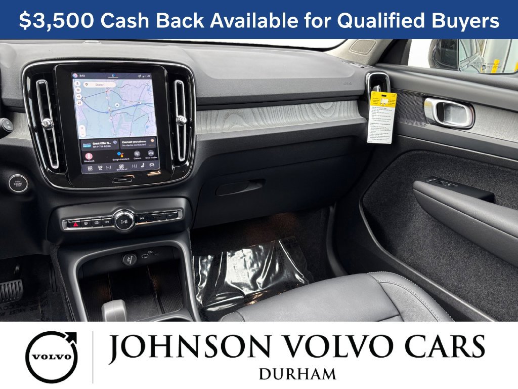New 2026 Volvo XC40 B5 Core w/ Climate Package AWD/4WD image 9
