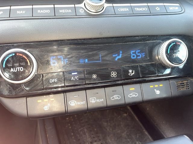 Used 2022 Hyundai Elantra Limited FWD image 12