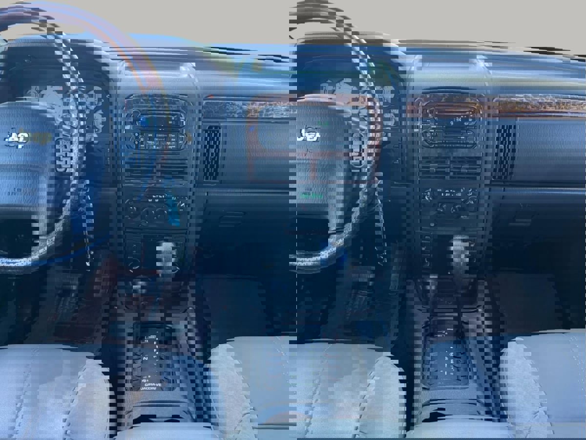 Used 2002 Jeep Grand Cherokee Overland image 30