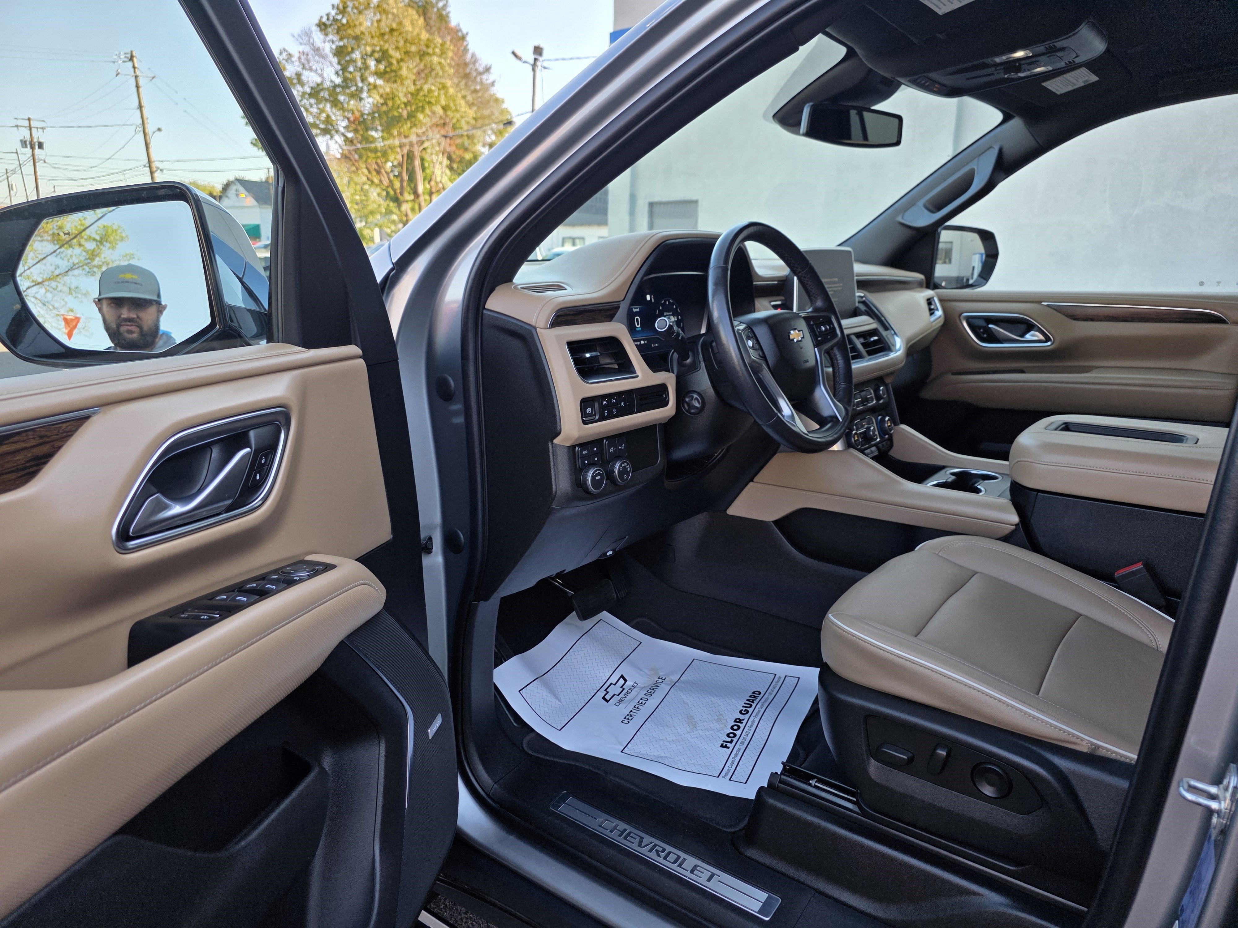 Used 2023 Chevrolet Tahoe Premier image 11