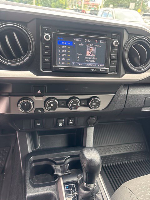 Used 2019 Toyota Tacoma SR5 AWD/4WD image 14