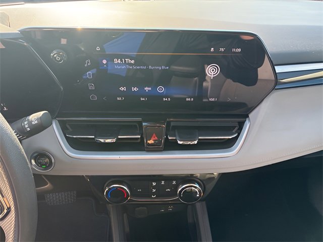 Used 2025 Chevrolet TrailBlazer LT image 25