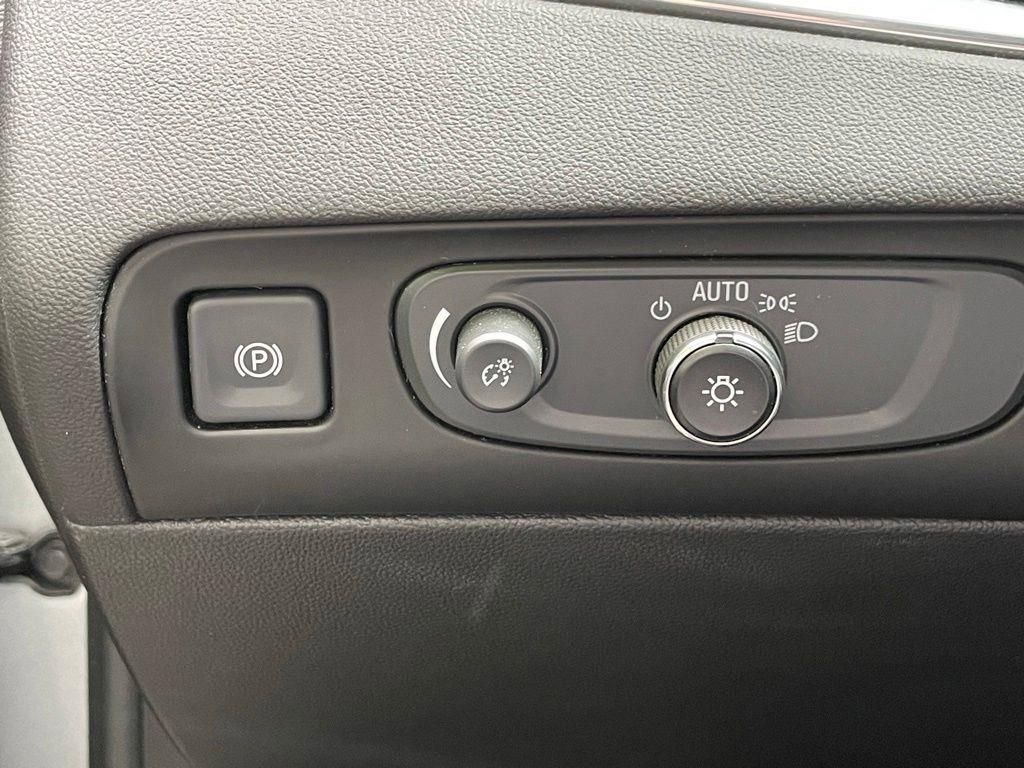 Used 2021 Buick Enclave Essence w/ Sport Touring Edition AWD/4WD image 15
