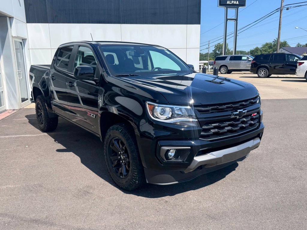 Used 2021 Chevrolet Colorado Z71 w/ Z71 Midnight Edition AWD/4WD image 9