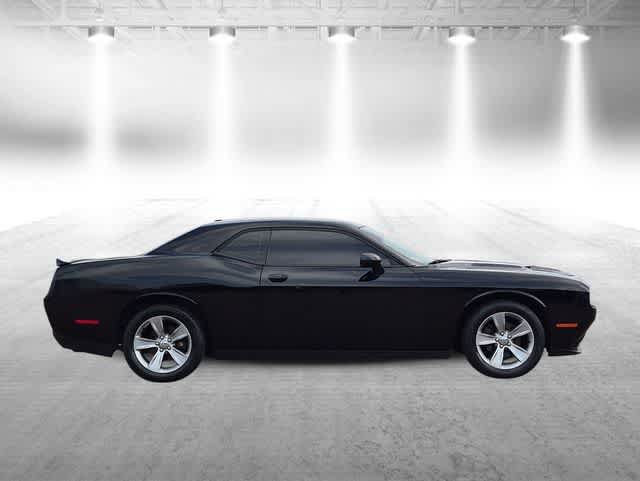 Certified 2018 Dodge Challenger SXT RWD image 9