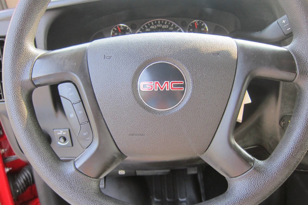 Used 2011 GMC Savana 2500 image 18