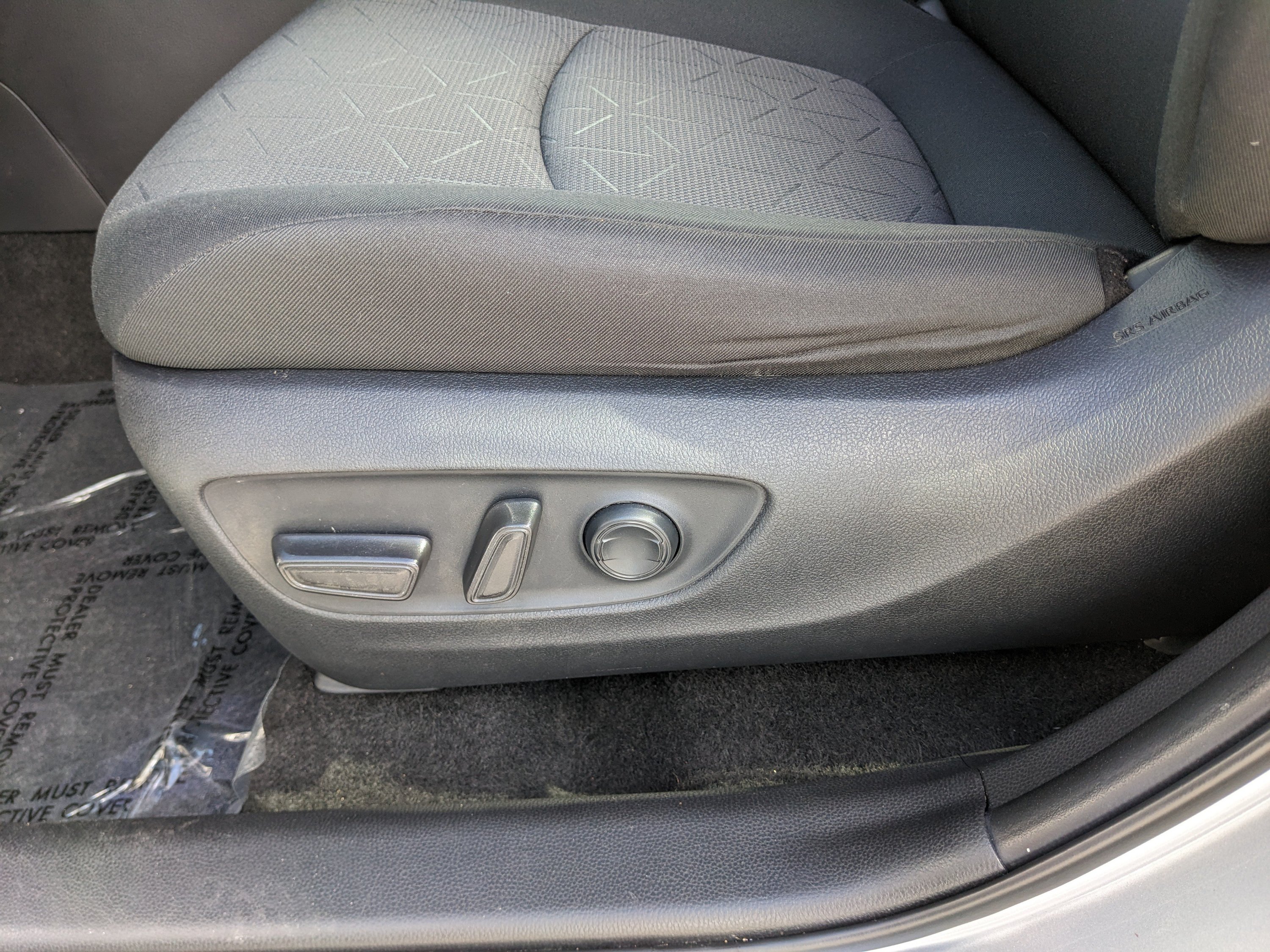 Used 2022 Toyota RAV4 XLE FWD image 21
