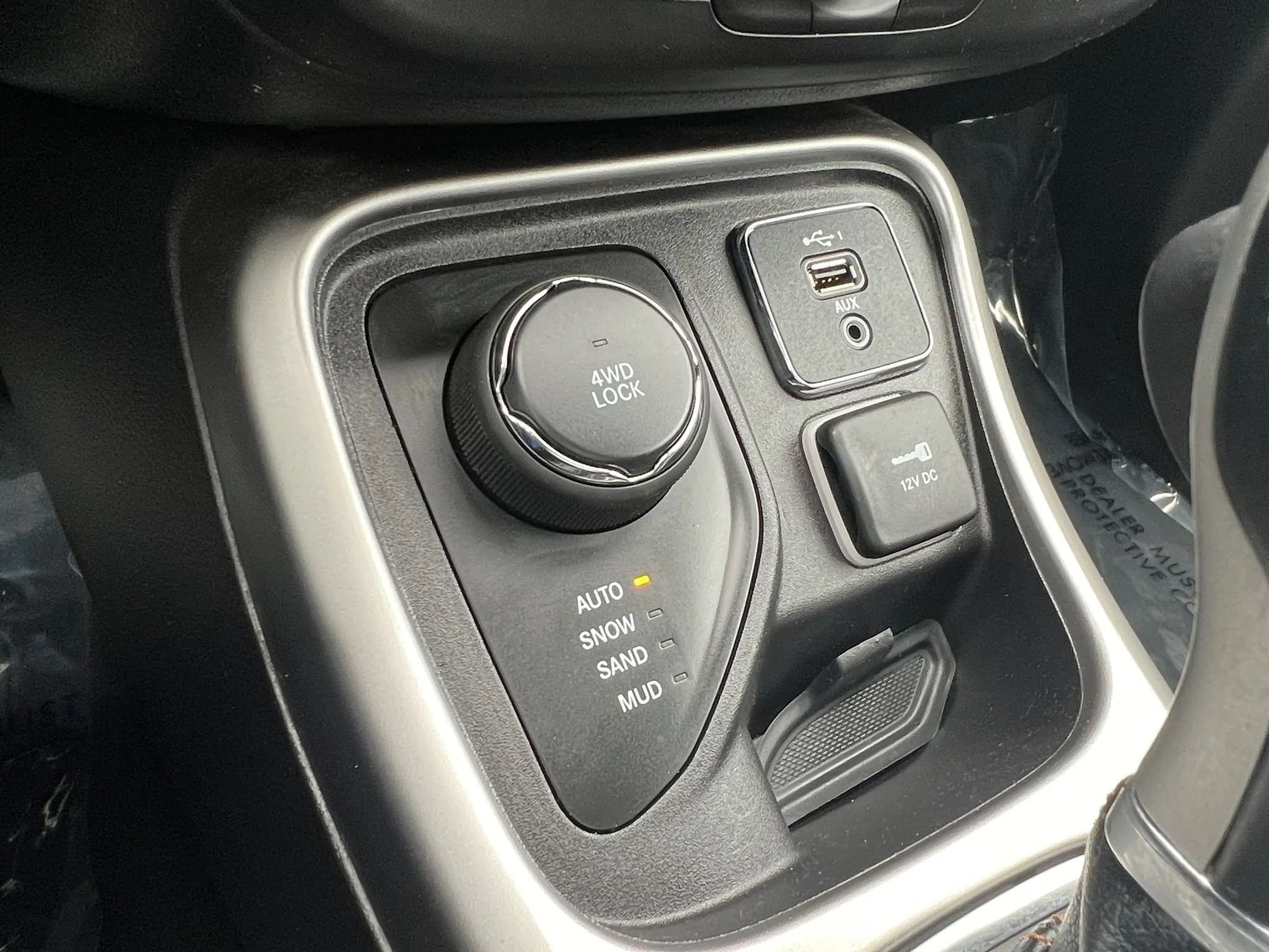 Used 2019 Jeep Compass Latitude image 24