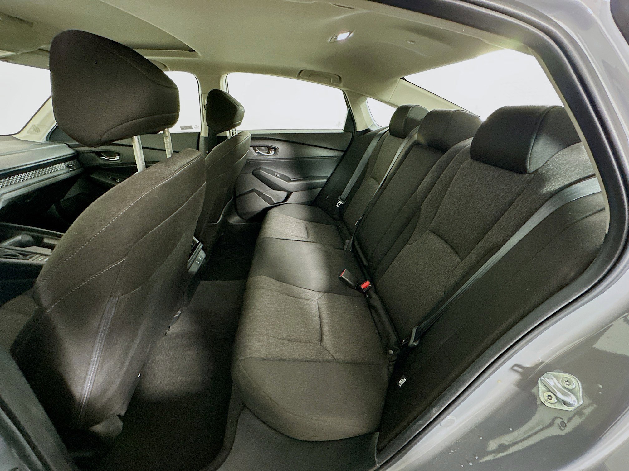 Used 2025 Honda Accord SE image 28