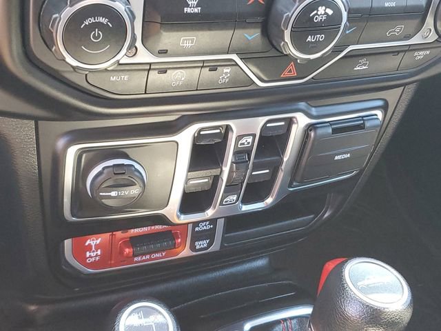 Used 2021 Jeep Gladiator Rubicon w/ Trailer Tow Package AWD/4WD image 19
