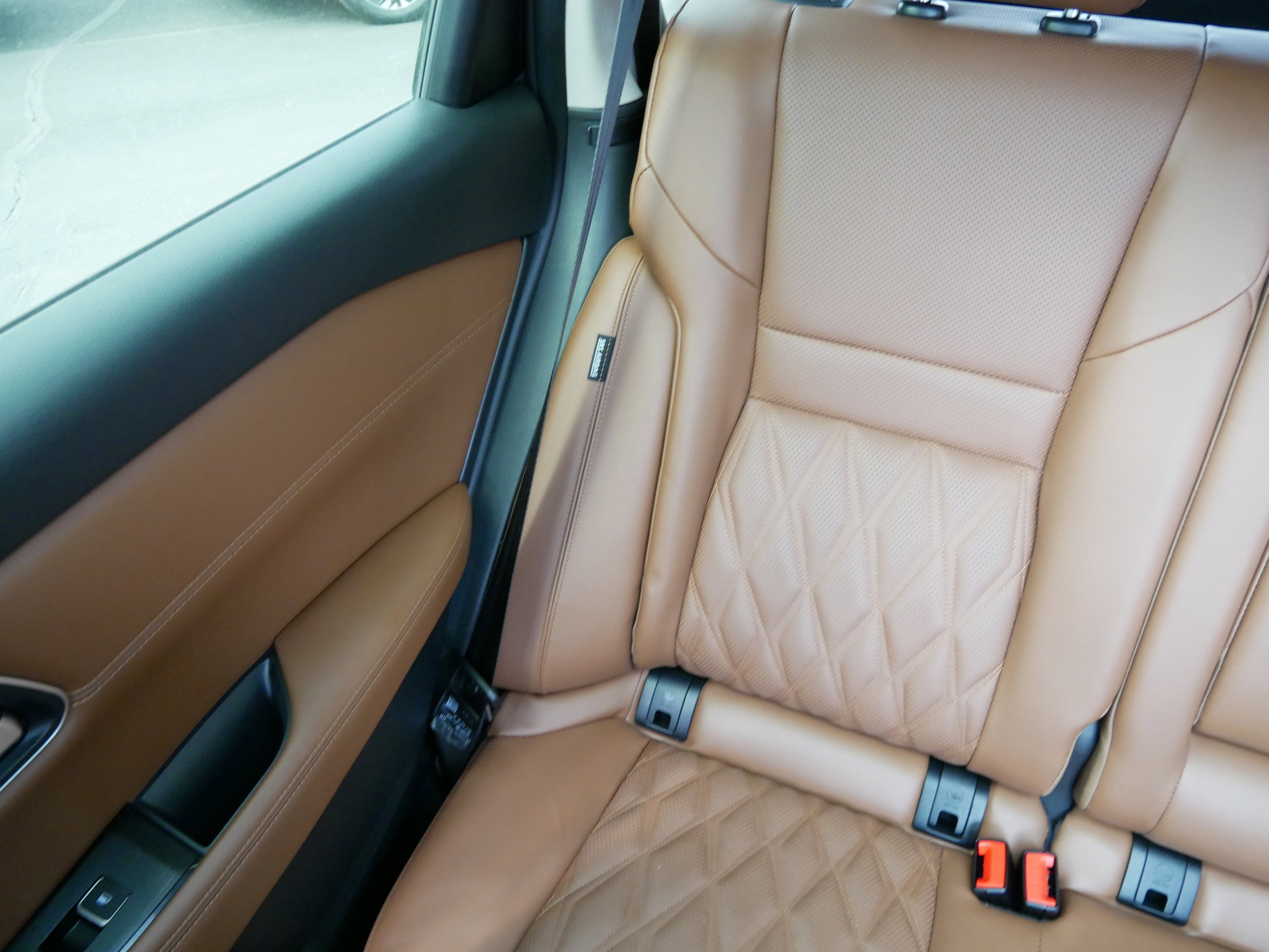 Used 2025 Nissan Rogue Platinum image 12