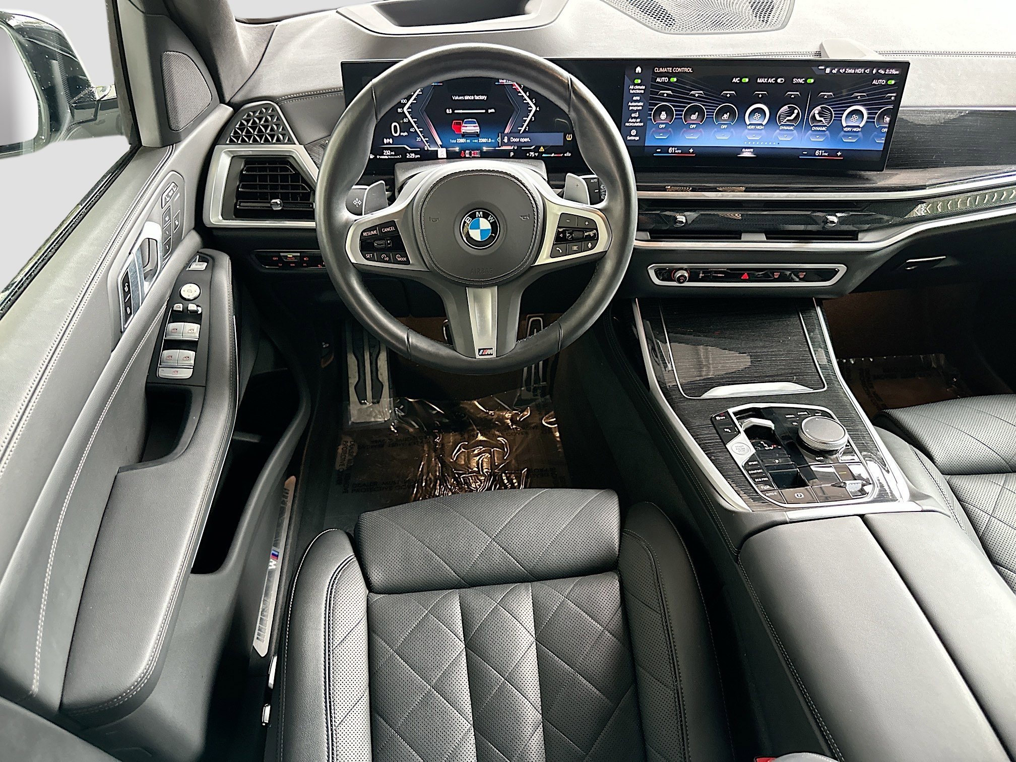 Certified 2023 BMW X7 xDrive40i w/ M Sport Package image 23