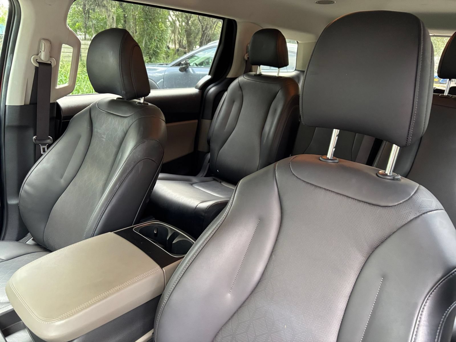 Used 2026 Kia Carnival FWD image 39