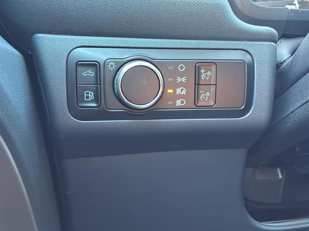 Used 2023 Ford Maverick XL FWD image 13